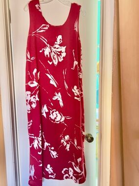 Red Sleeveless Floral Maxi Dress M